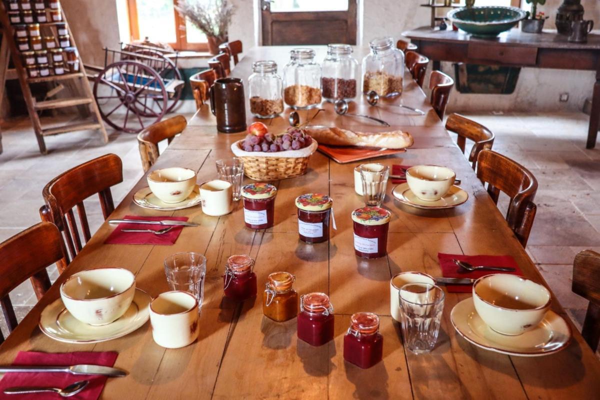 Le Moulin De Chamambard Hotel Saint-Denis-les-Bourg ภายนอก รูปภาพ