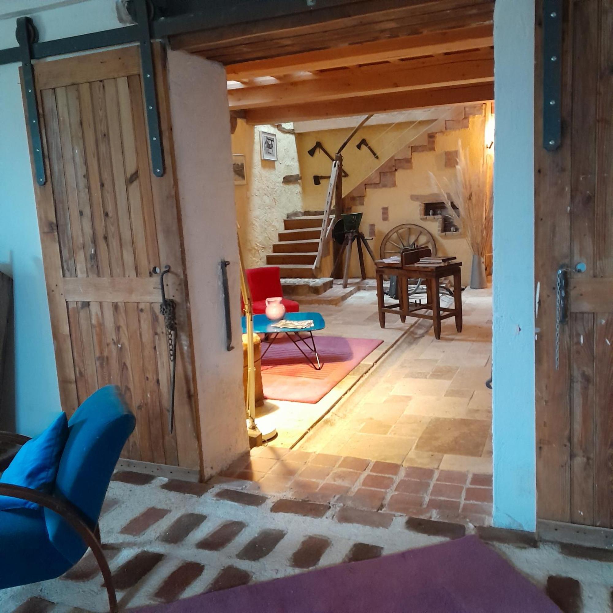 Le Moulin De Chamambard Hotel Saint-Denis-les-Bourg ภายนอก รูปภาพ